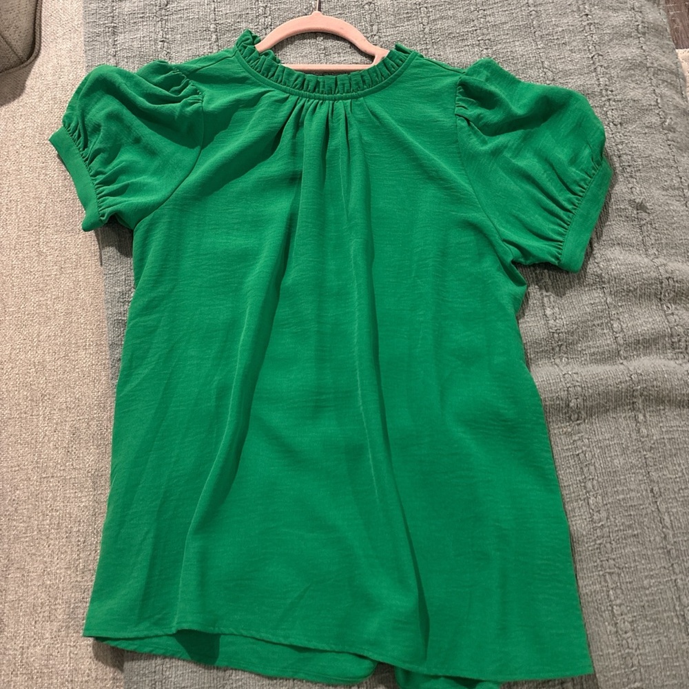 JODIFL Green Puff Sleeve Top